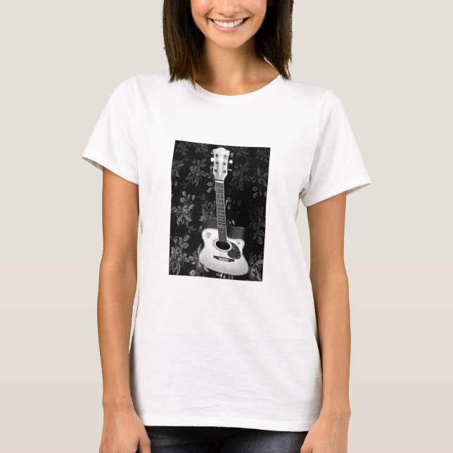 Schöne, liebevoll eingerichtete Guitar African Gra T-Shirt (Vorderseite)