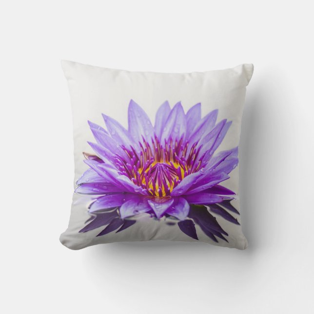 Schöne Lila Lotus, Landschaft Kissen (Vorderseite)