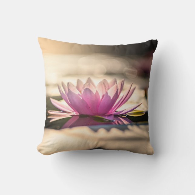 Schöne Lotus, See, Landschaft Kissen (Vorderseite)