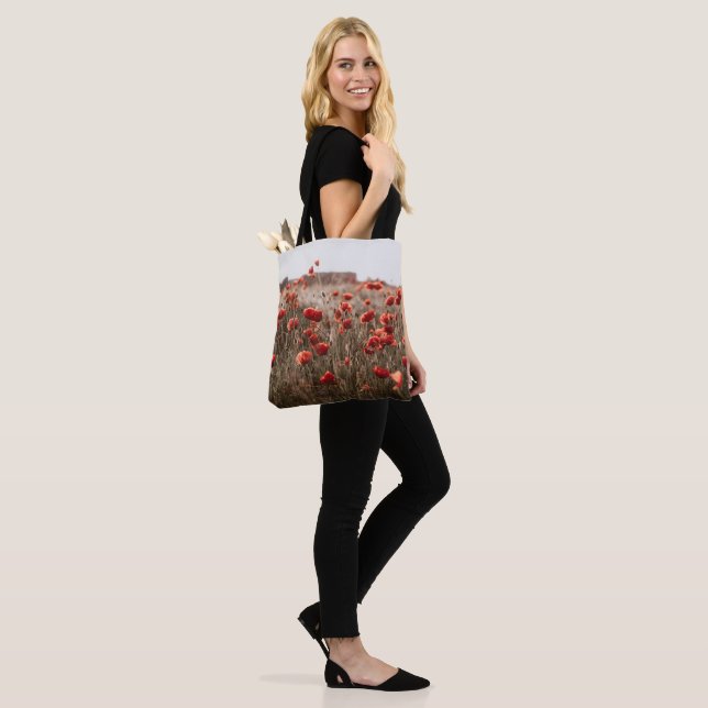 schöne Mohnblumen Tasche (Am Model)