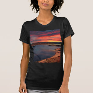 Schöne Naturlandschaft See-Powells T-Shirt
