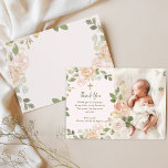 Schöne neutrale Flora und Kreuz | Foto Taufe Dankeskarte<br><div class="desc">Diese wunderschöne,  blumengeschmückte Taufkarte mit einem eleganten Goldkreuz und dem Foto Ihres Babys mit einem Kranz aus herrlichen rustikalen Aquarellfarben-Blume in neutralen und blütigen Farbtönen sowie goldenen und grünen Blätter. Der Hintergrund der Karte ist trendig blush pink. Die Rückseite der Karte weist ein passendes Blumenmuster auf.</div>