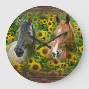 Schöne Pferde im Feld der Sonnenblumen Große Wanduhr