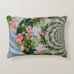 Schöne Retro-Rosa rote Rosen Aquarellblüte Dekokissen<br><div class="desc">ein wunderschönes Rosa- und rote Rose-Gemälde mit einer lustigen Drehung im Stile eines digitalen Mandalas -</div>