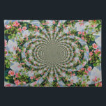 Schöne Retro-Rosa rote Rosen Aquarellblüte Stofftischset<br><div class="desc">ein wunderschönes Rosa- und rote Rose-Gemälde mit einer lustigen Drehung im Stile eines digitalen Mandalas -</div>