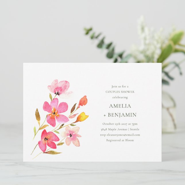 Schöne rosa Aquarell Blumenpaare Dusche Einladung (Stehend Vorderseite)