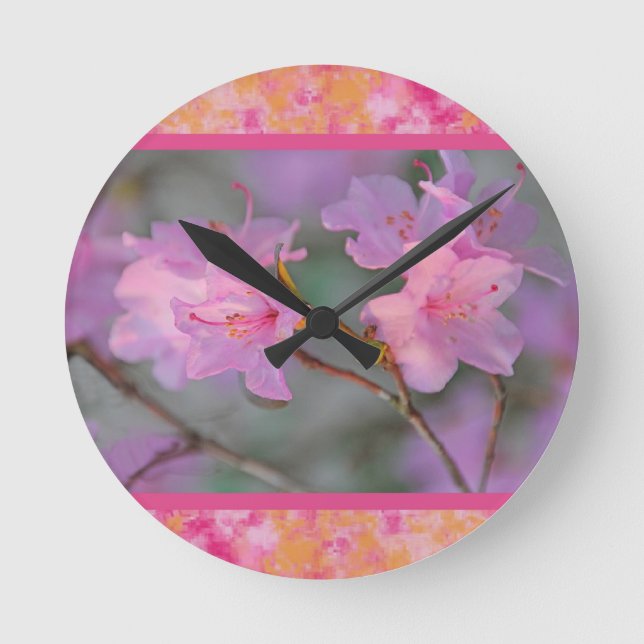 Schöne rosa Blumenplatte Runde Wanduhr (Vorderseite)
