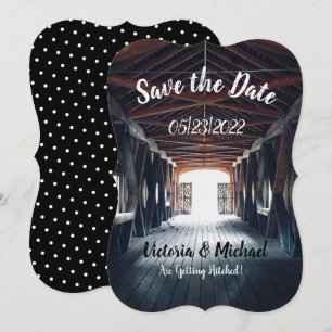 Schöne rustikale überdachte Brücke Save The Date Einladung