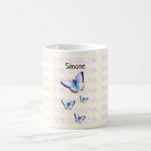 Schöne Schmetterlinge auf Bokeh mit Namen Kaffeetasse