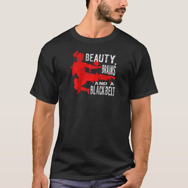Schöne Schönheit bricht ein Niedliches Karate-Zita T-Shirt (Vorderseite)