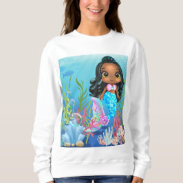 Schöne schwarze Meerjungfrau spielt im Meer Sweatshirt