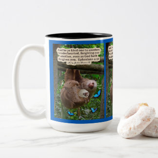 Schöne Sloth-Schrift: Ephesians 4:32 Zweifarbige Tasse