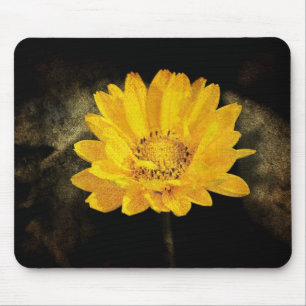 Schöne Sonnenblume mit dunkelbraunem Hintergrund Mousepad