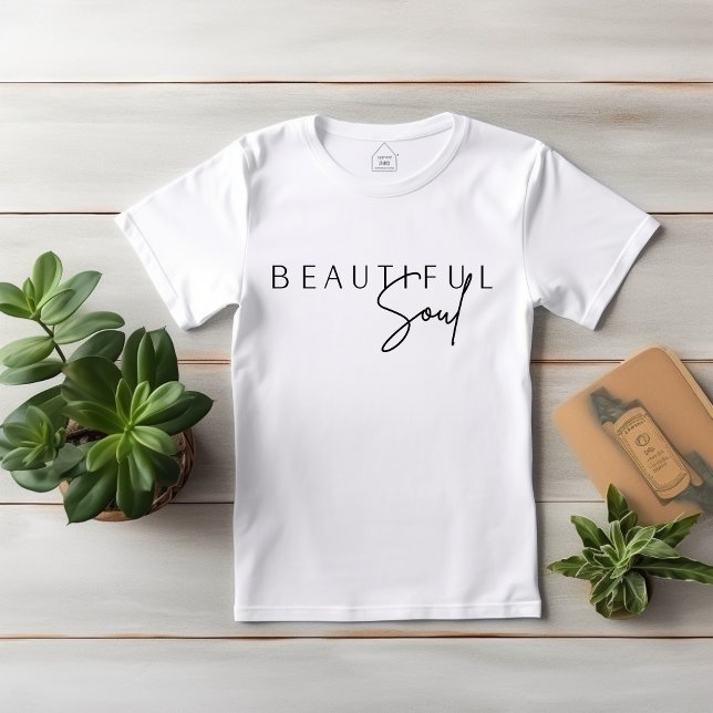 Schöne Soul Typografie, Custom T - Shirt Women (Beautiful Soul, Modern Simple Typography)