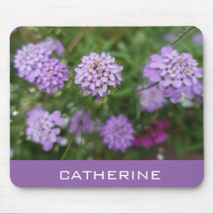 schöne violette Gartenblumen, fügen Sie Ihren Name Mousepad