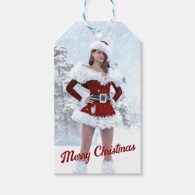 Schöne Weihnachtsfrau über den Winterschnee Geschenkanhänger (Vorderseite)