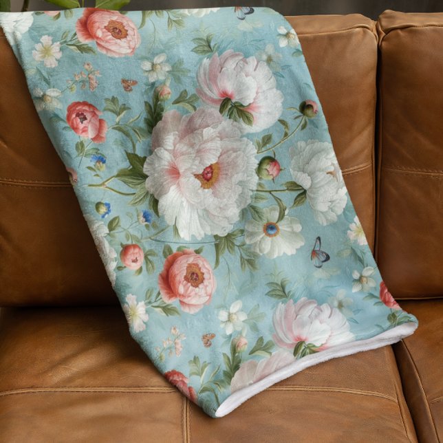 Schöne Weiß- und Rothalden Fleecedecke (Von Creator hochgeladen)