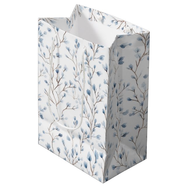 Schöne Weiße Blaue Florale Hochzeitsdusche Mittlere Geschenktüte (Vorderseite Schrägansicht)