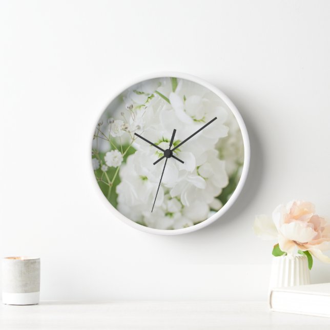 Schöne weiße Blüten Florenz von Ava Uhr (Zuhause)