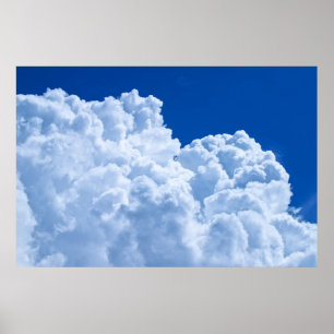 Schöne weiße geschwollene Wolken Poster