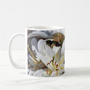 Schöne weiße Lilien Kaffeetasse