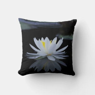 Schöne weiße Lotus, Landschaft Kissen