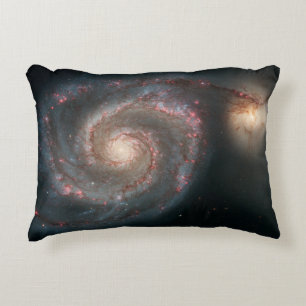 Schöne Whirlpoolgalaxie Dekokissen