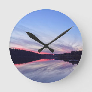 Schöne Wildnis Sonnenuntergang über dem Foto Runde Wanduhr