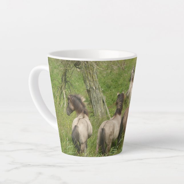 Schöne Wildpferde Latte Tasse (Linke Ecke)