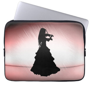 Schöne Zigeunermädchen spielt Violine Laptopschutzhülle