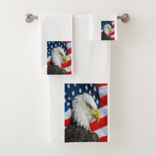 Schöner Adlerkopf und eine amerikanische Flagge 1 Badhandtuch Set