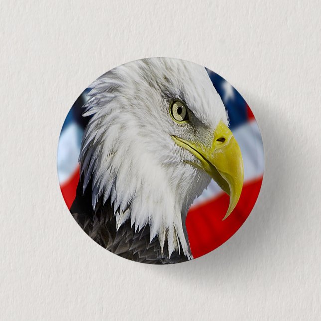 Schöner Adlerkopf und eine amerikanische Flagge 1 Button (Vorderseite)