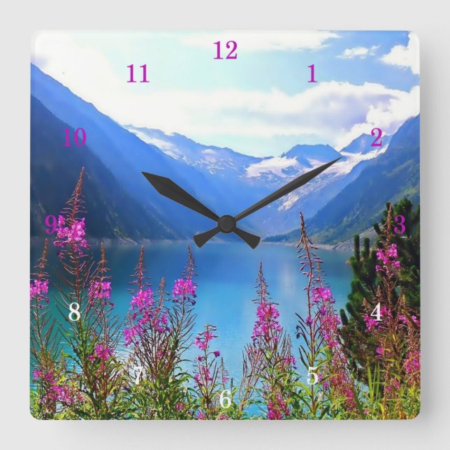 Schöner Bergsee Quadratische Wanduhr (Vorderseite)