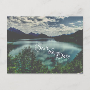 Schöner Bergsee Save the Date Hochzeit Ankündigungspostkarte