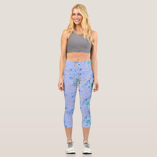 Schöner blauer Blumengarten  Capri Leggings (Vorderseite)