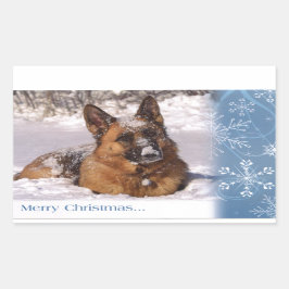 Schöner deutscher Schäferhund im Schnee Rechteckiger Aufkleber