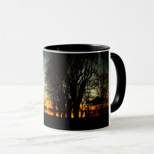 Schöner Fotografiebandstand und -see am Tasse