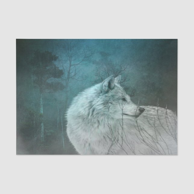 Schöner grauer Wolf in einem dunklen Wald Seidenpapier (Vorderseite)