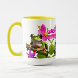 Schöner, grüner Frosch umgeben von rosa Blume Tasse