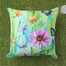 Schöner heller Sommergarten Hand kraft Greenery