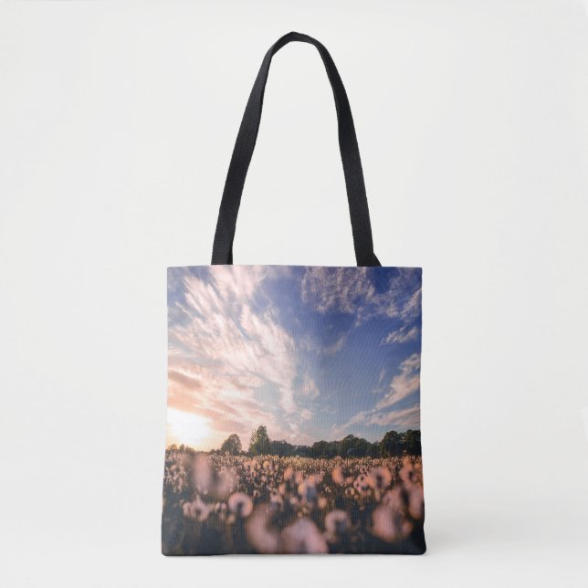 schöner Himmel über dem schlichten Tasche (Vorderseite)