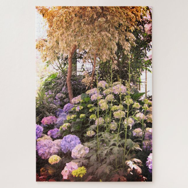 Schöner Hydrangea-Garten Entspannen Sie sich bei d (Vertikal)