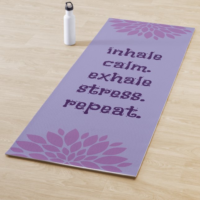 Schöner Lavendel zur Inhalation eines ruhigen Yoga Yogamatte (Beispiel)