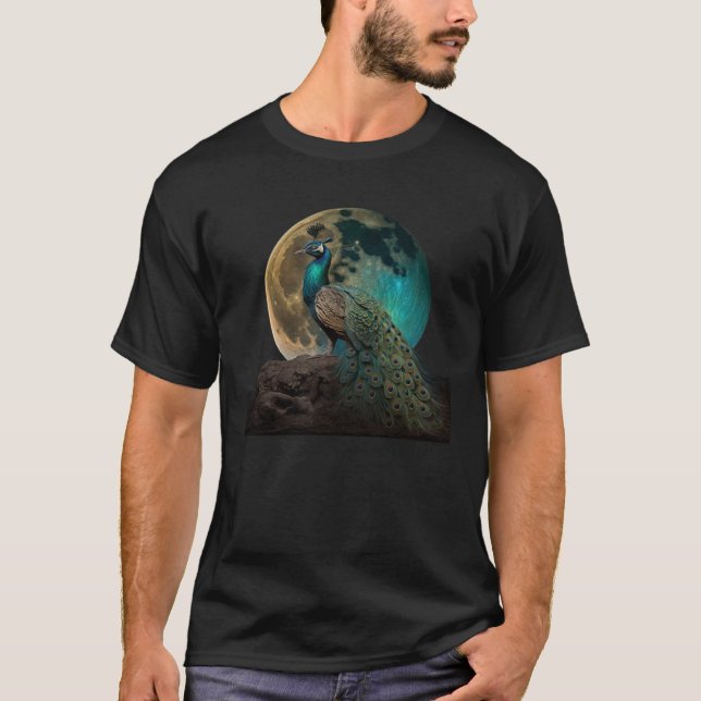 schöner majestätischer Pfau im Mondschein 1 T-Shirt (Vorderseite)