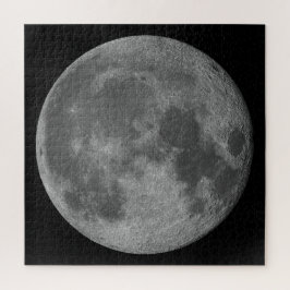 Schöner Mond im Raum