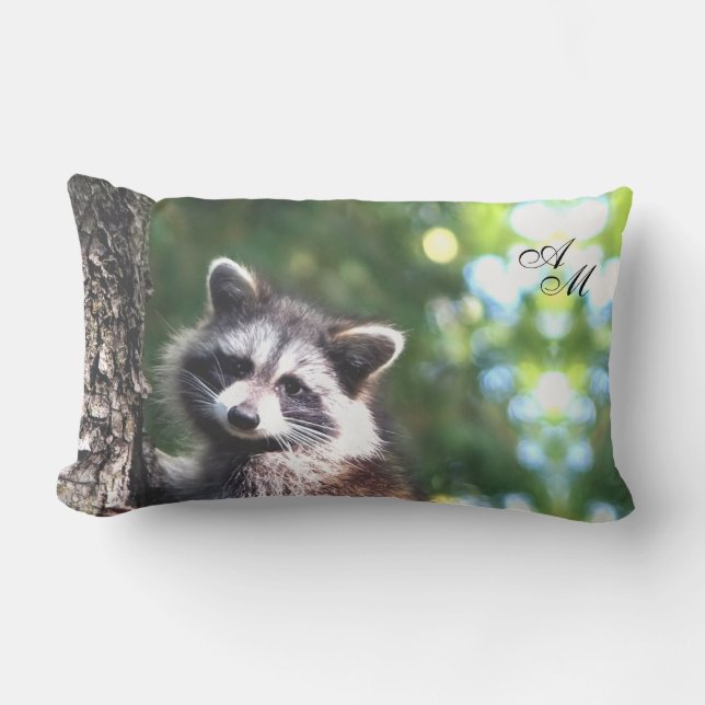 Schöner Raccoon auf Dschungel & Monogramm Lendenkissen (Vorderseite)