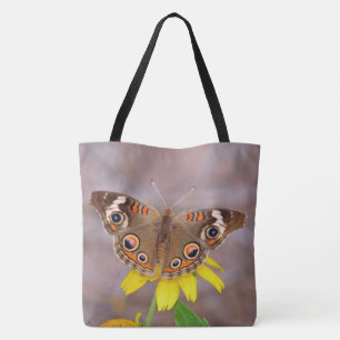 Schöner Schmetterling auf der Gelben Blume Tasche