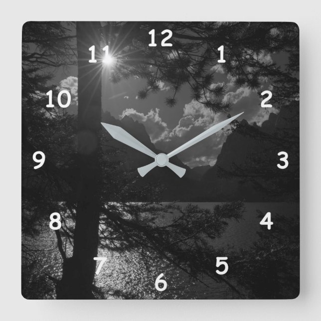 Schöner See auf dem Mond Leicht GRAY HANDS Quadratische Wanduhr (Vorderseite)