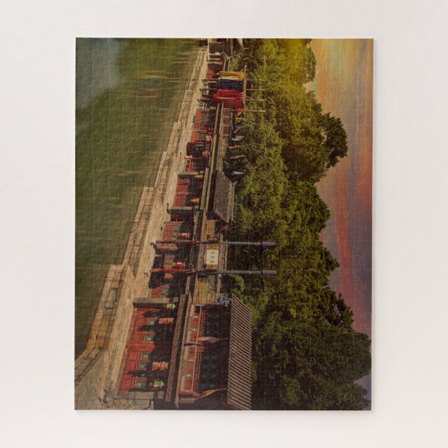 Schöner Sommerpalast von Peking bei Sonnenuntergan (Vertikal)