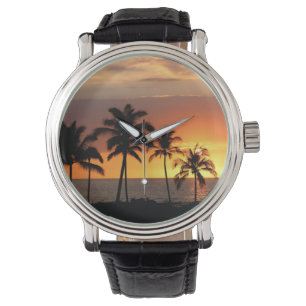 Schöner Sonnenuntergang am Strand Armbanduhr